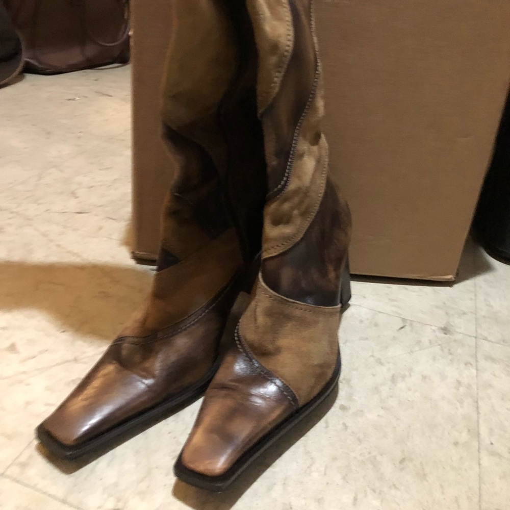 Angela Falconi boots